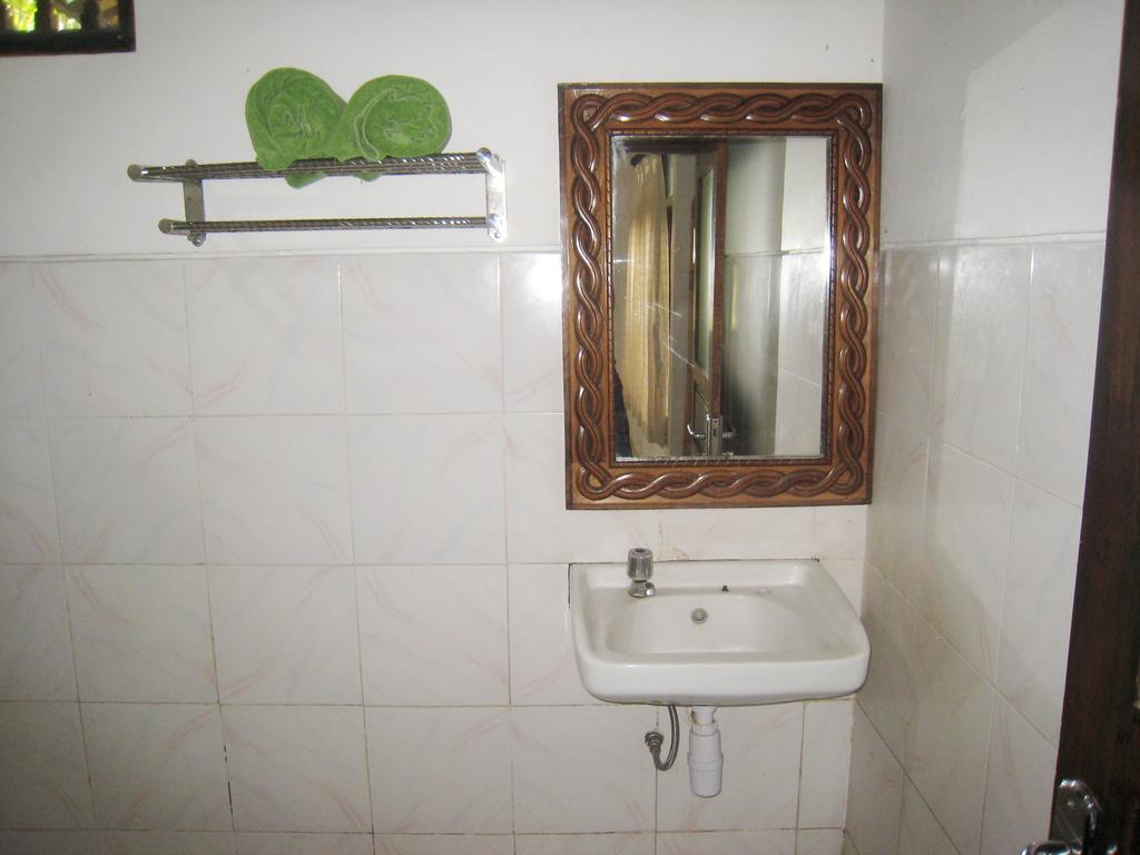 Galang Kangin Bungalows 2 อาเม็ด ภายนอก รูปภาพ